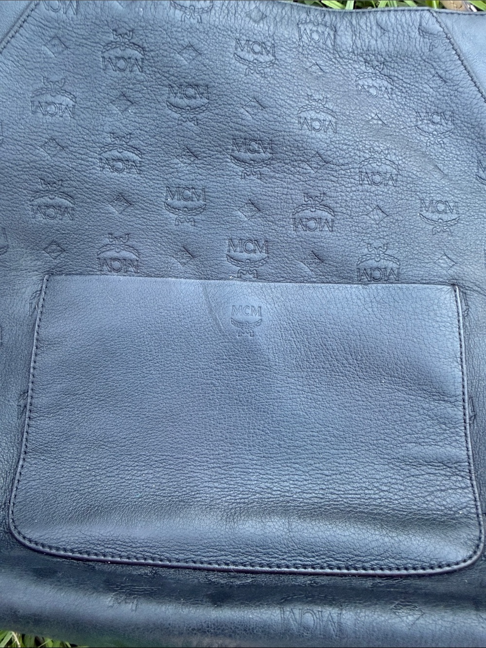 MCM Black Embossed Leather Shoulder Bag with Tan Trim - Picture 2 of 9